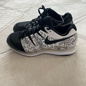 Men’s Nike Air Zoom Vapor X HC Tennis Shoe